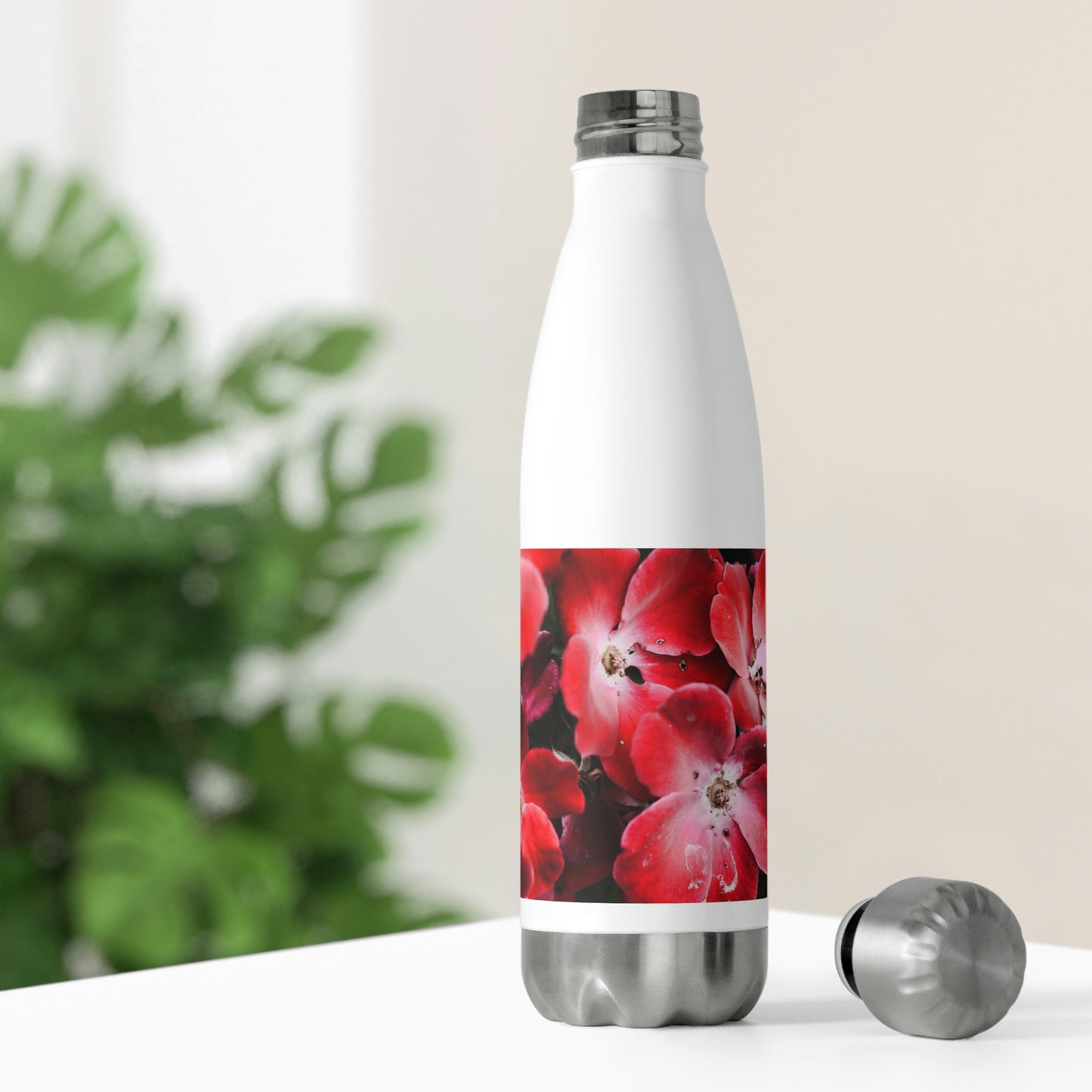 Bright Red Flowers 20oz Insulated Bottle