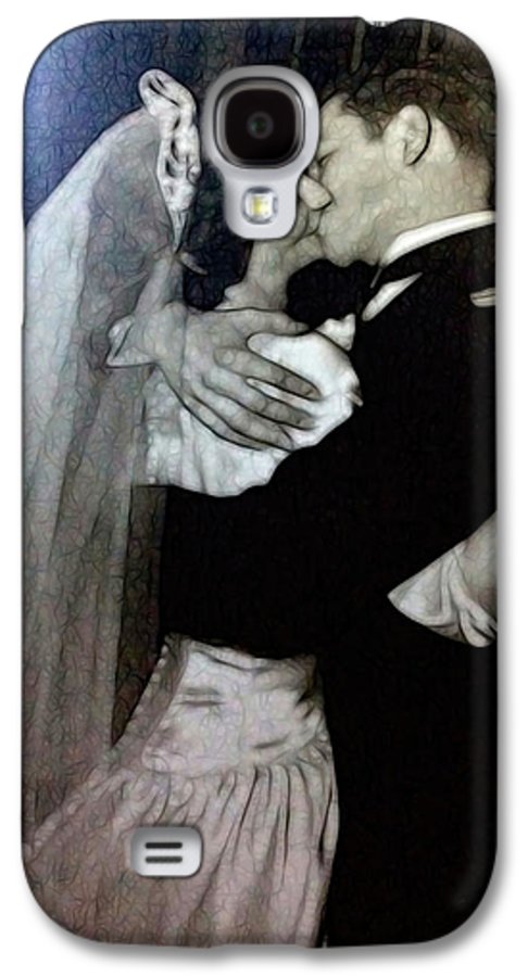 1940s Wedding Kiss - Phone Case