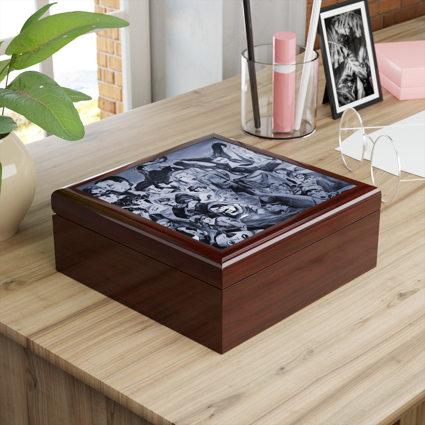 Silents Jewelry Box