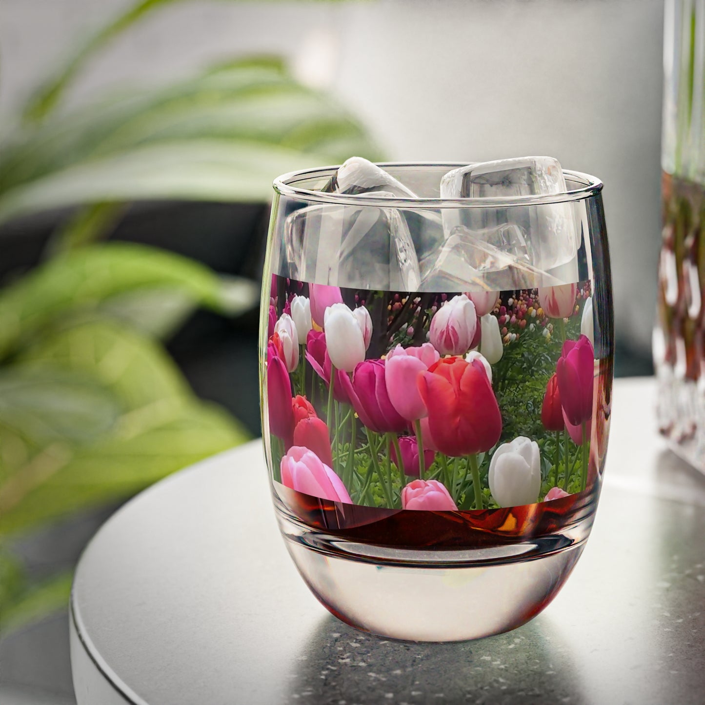 Home Chicago Tulips Whiskey Glass