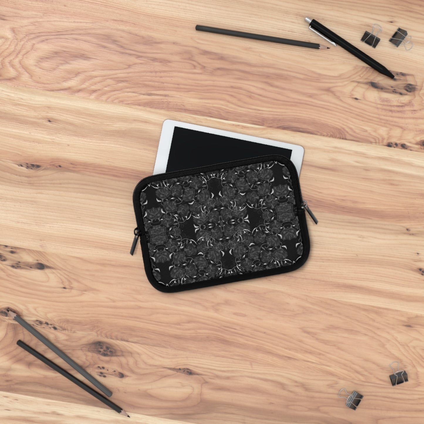 Black Roses Pattern Laptop Sleeve