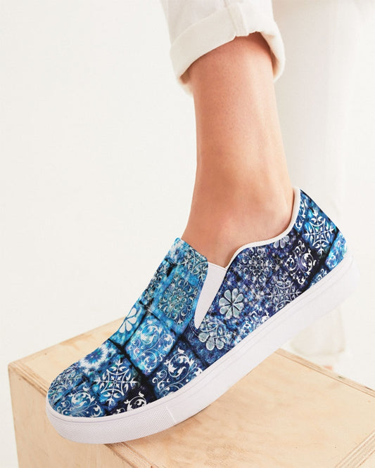 Blue Ice Crystals Motif Women's Slip-On Canvas Shoe