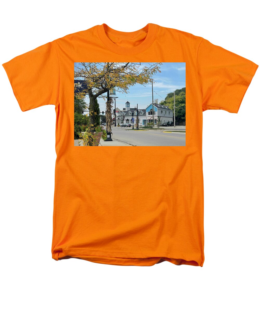 Downtown Fox Lake - Men's T-Shirt  (Regular Fit)