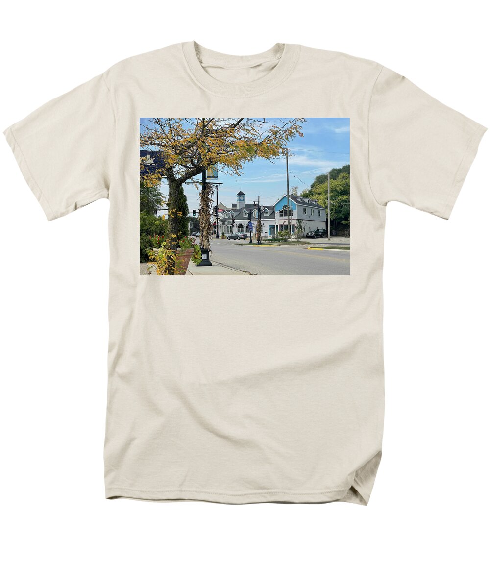 Downtown Fox Lake - Men's T-Shirt  (Regular Fit)