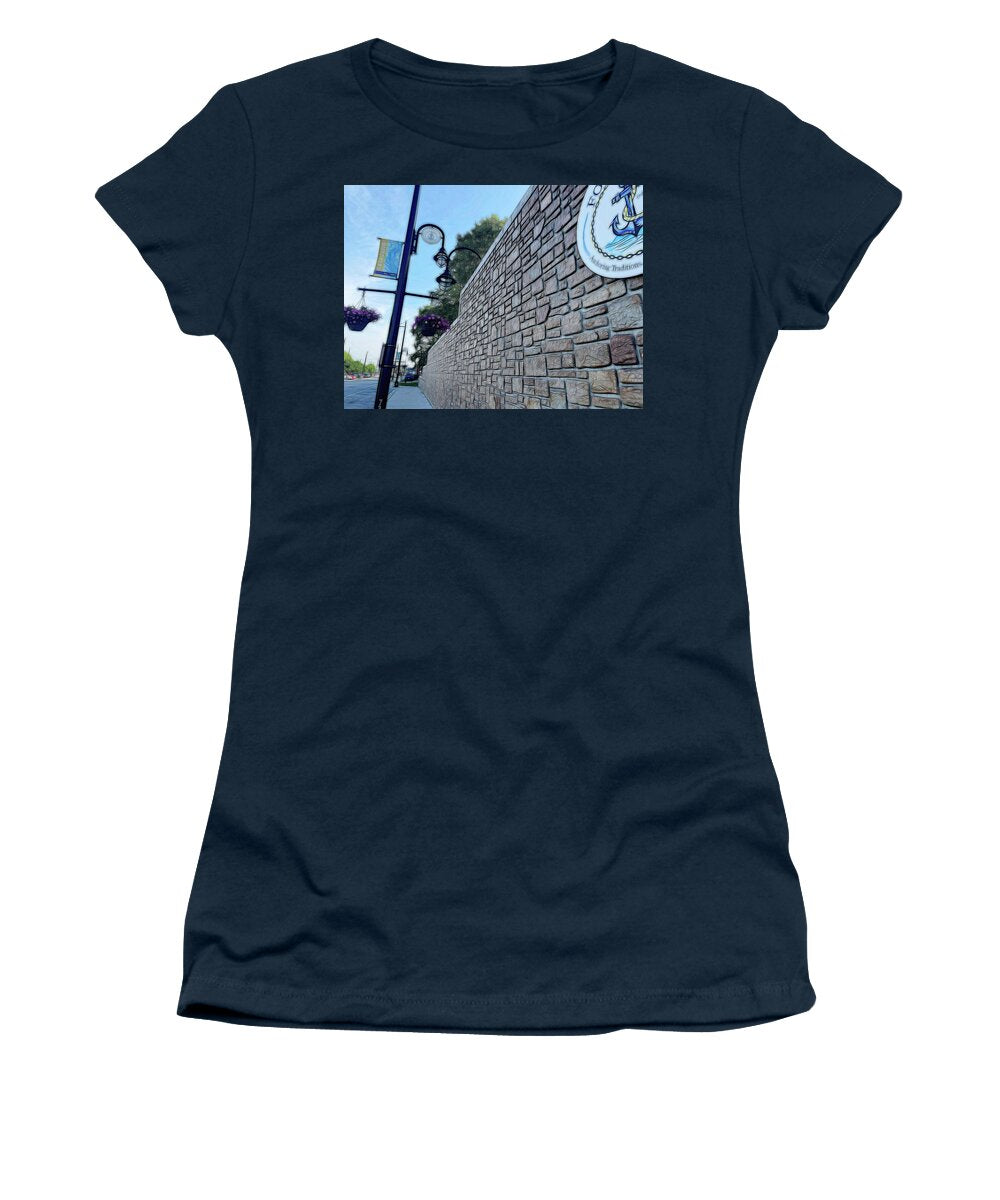 Local Lamp Fox Lake - Women's T-Shirt