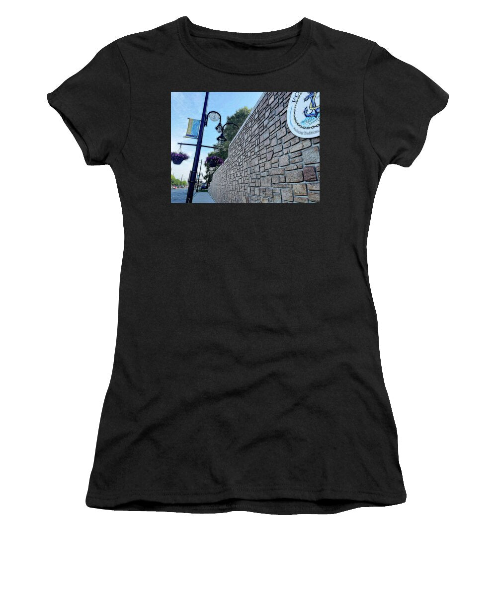 Local Lamp Fox Lake - Women's T-Shirt