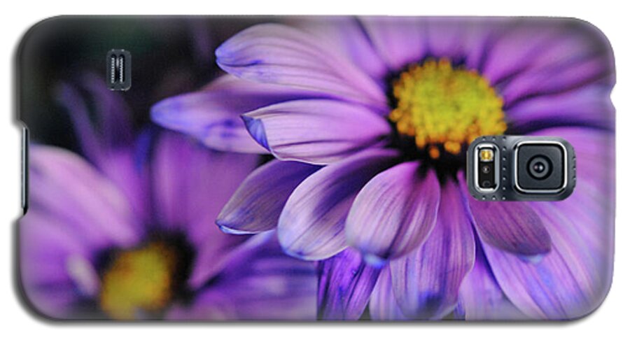 Raw Flowers 18 - Phone Case