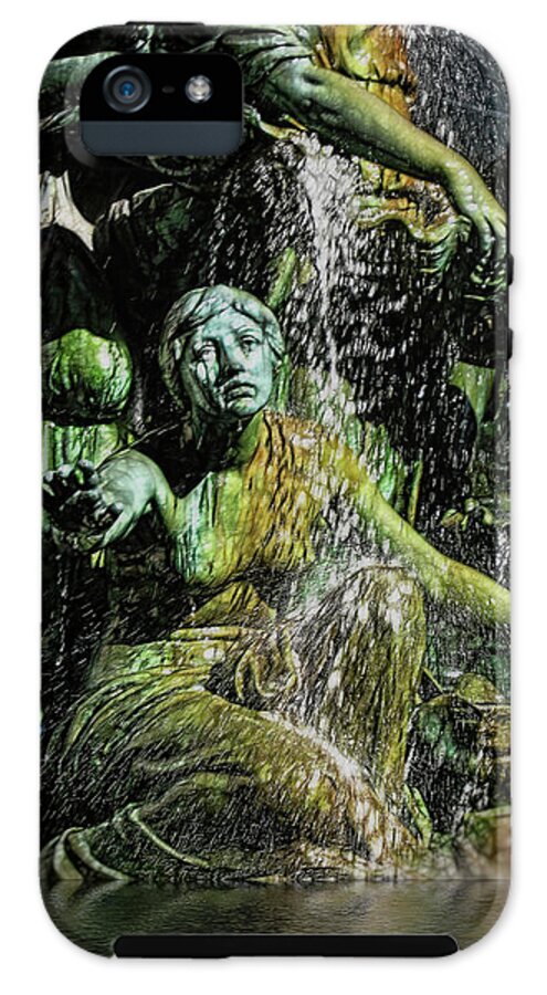 Woman in The Fountain Chicago - Phone Case