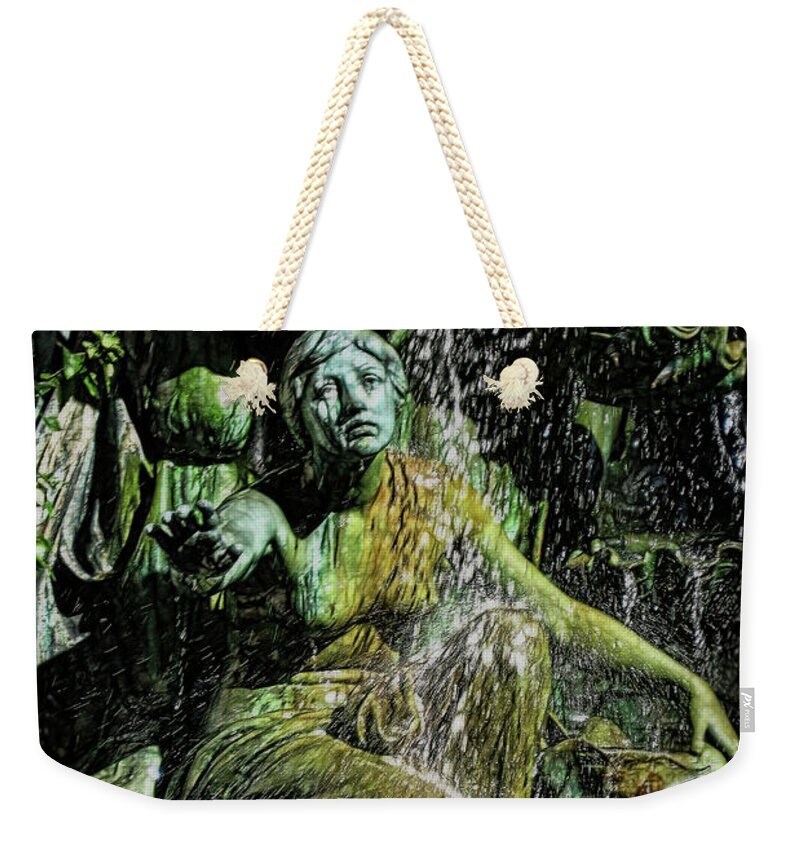 Woman in The Fountain Chicago - Weekender Tote Bag