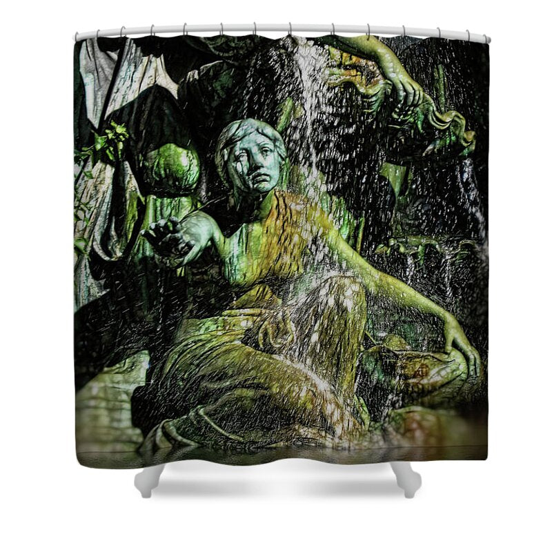 Woman in The Fountain Chicago - Shower Curtain