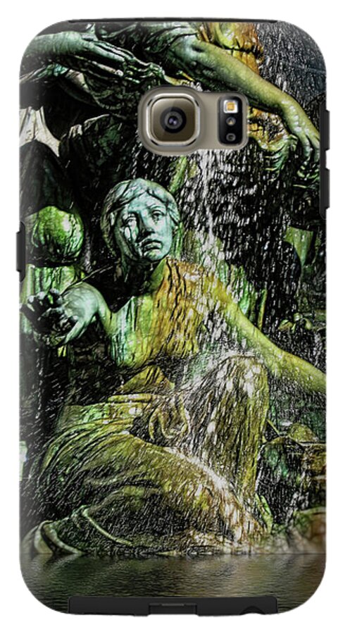 Woman in The Fountain Chicago - Phone Case