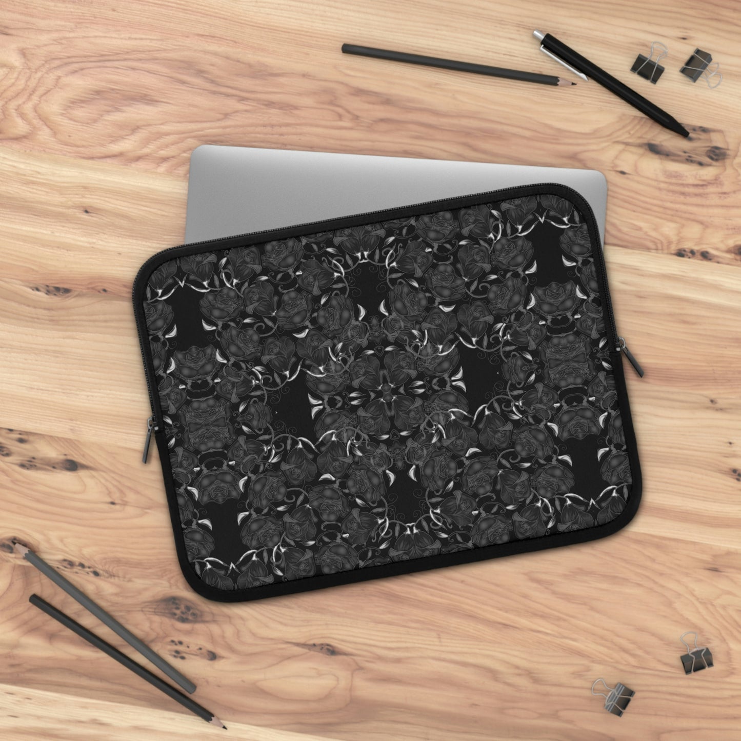 Black Roses Pattern Laptop Sleeve