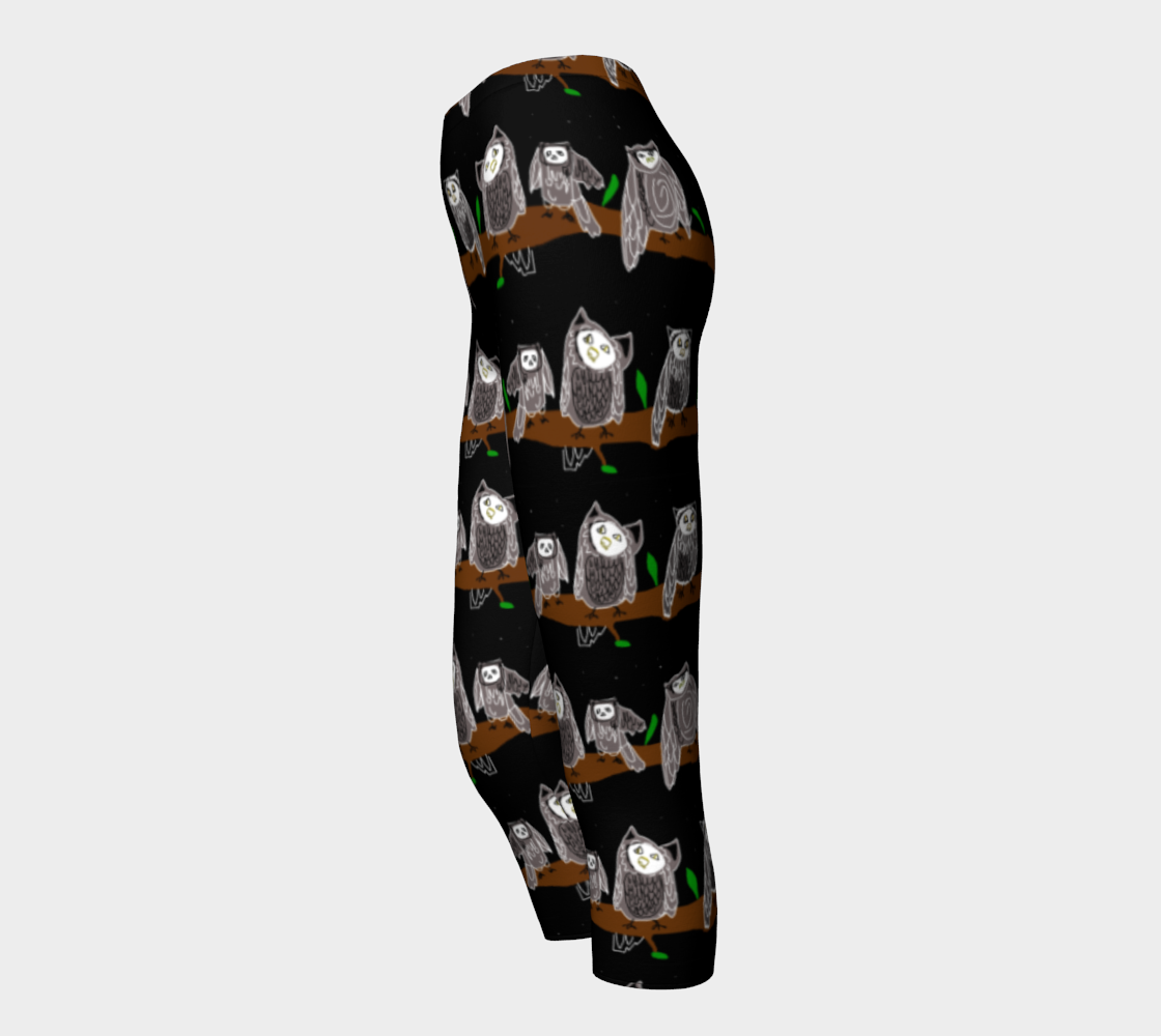 Cute Owls Pattern Capris