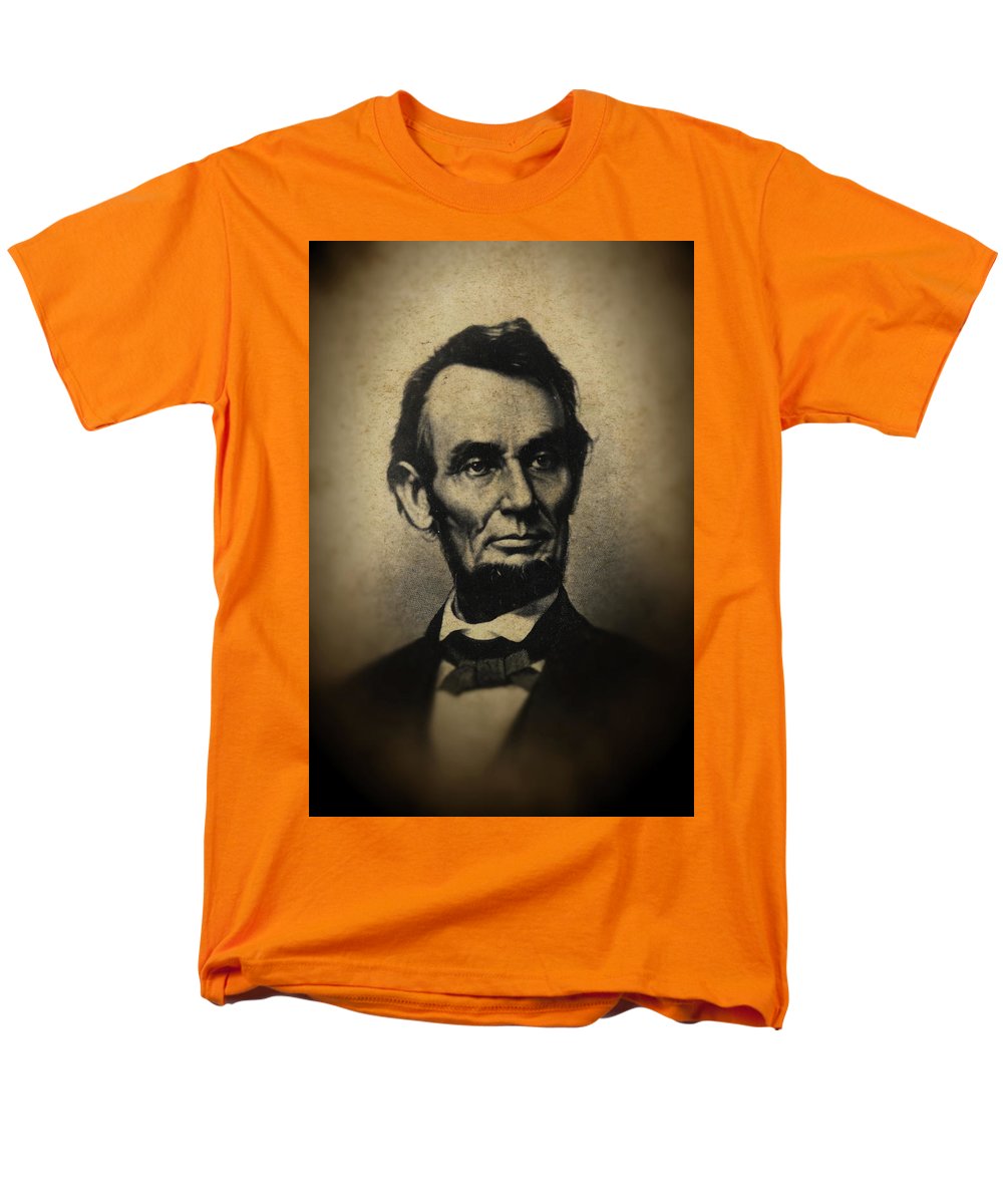 Abraham Lincoln - Men's T-Shirt  (Regular Fit)