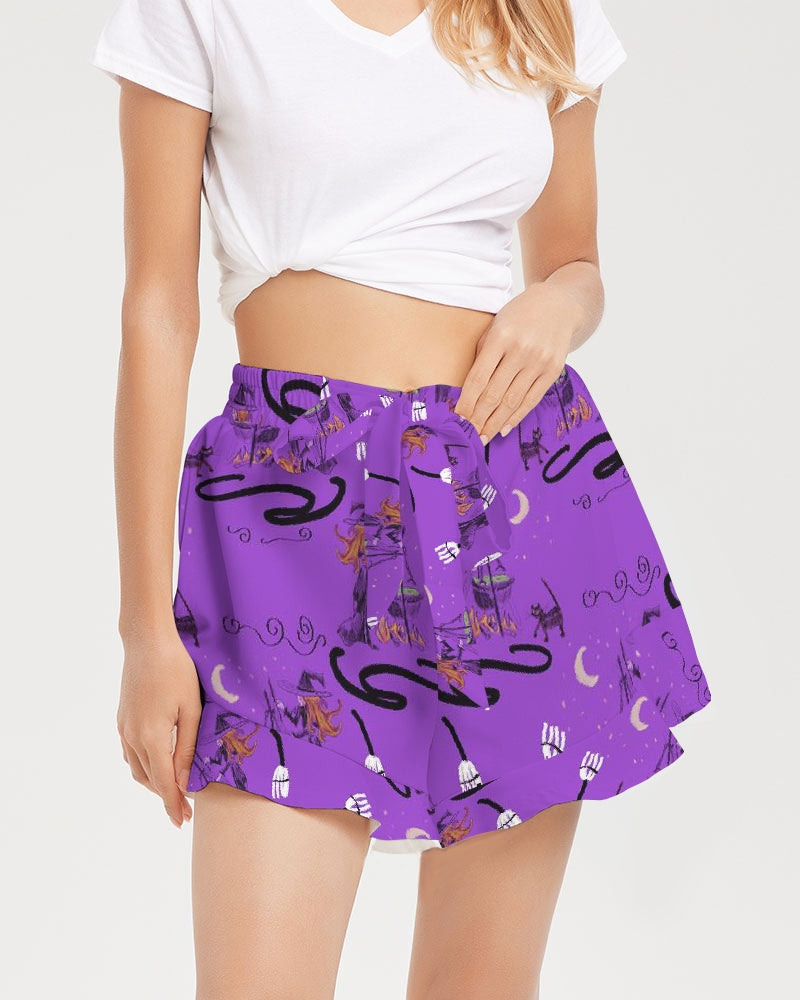 Witch Cat Cauldron Pattern Women's Ruffle Shorts