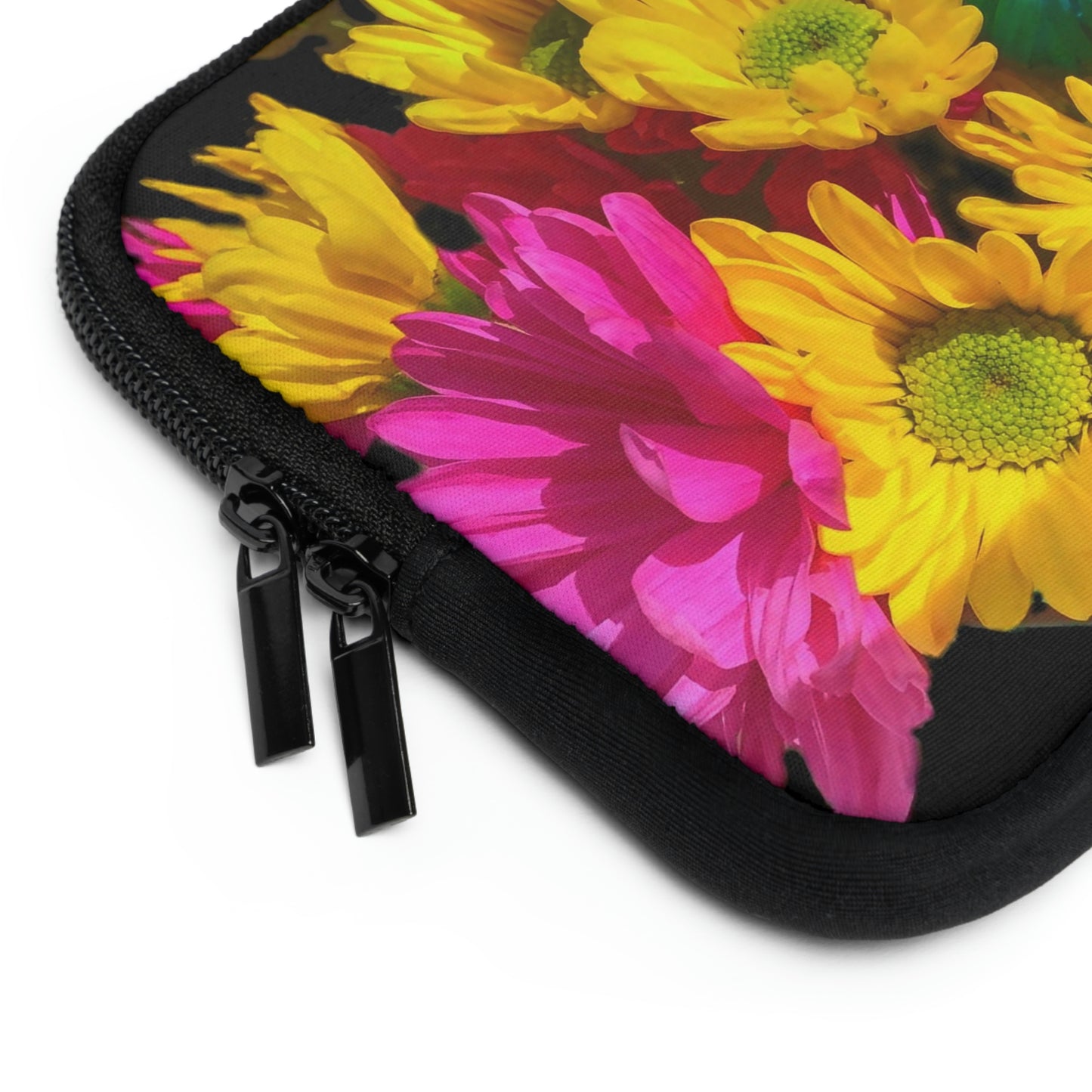 Bright Daisy Bouquet Laptop Sleeve