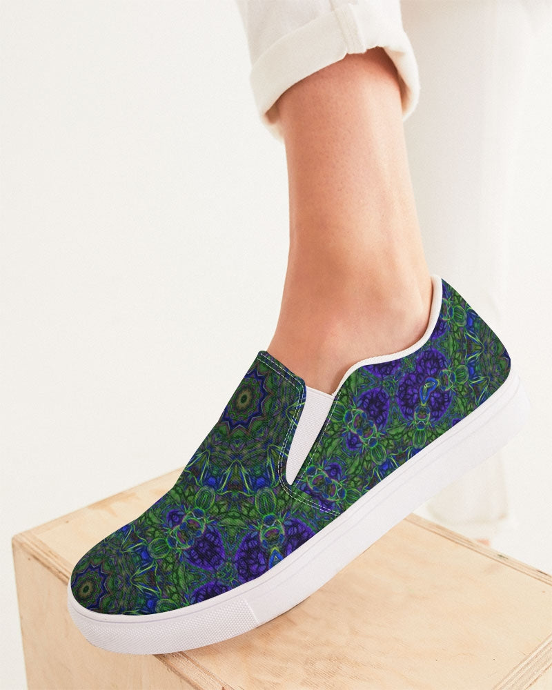 blue Green Ribbon Kaleidoscope Women's Slip-On Canvas Shoe