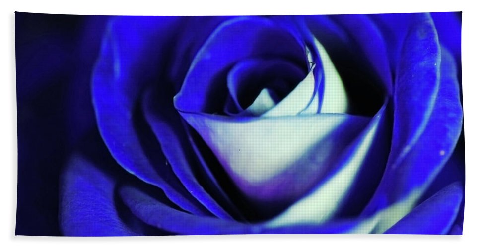 Blue Rose - Bath Towel