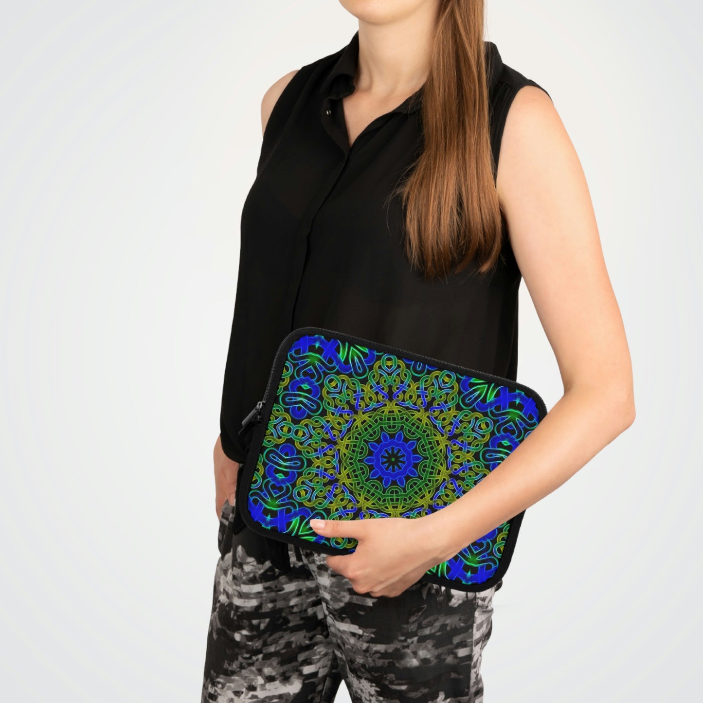 Blue Green Celtic Knot Pattern Laptop Sleeve