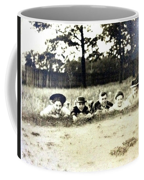 Early 1900s Women In Hats Lay On The Grass - Mug