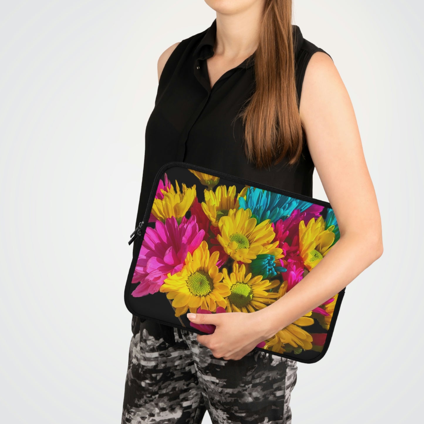 Bright Daisy Bouquet Laptop Sleeve