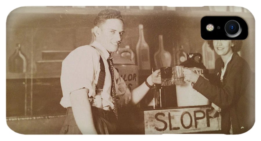 Ray and Shirl At A Bar - Phone Case