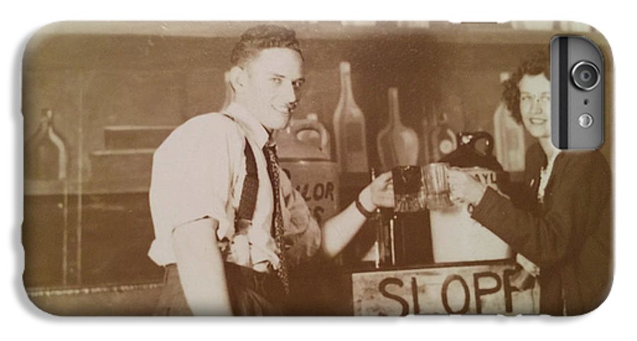 Ray and Shirl At A Bar - Phone Case