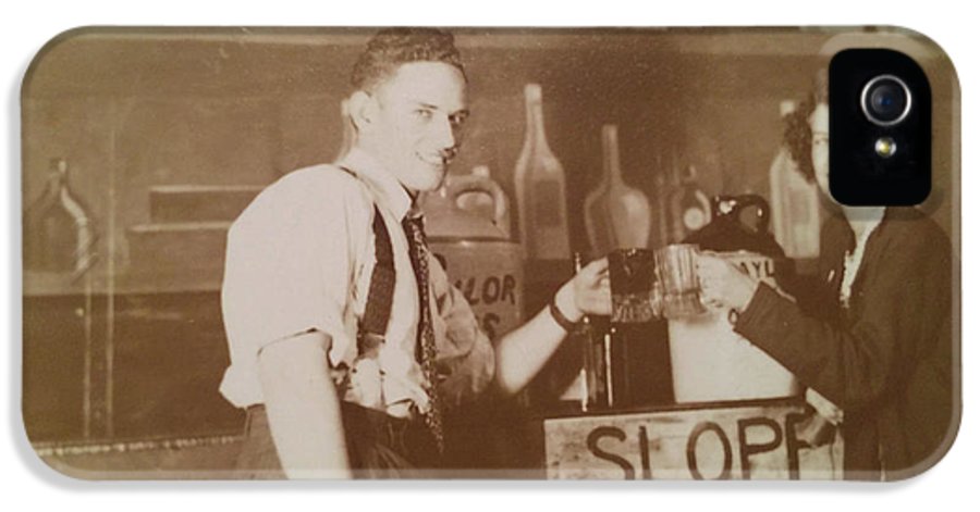 Ray and Shirl At A Bar - Phone Case