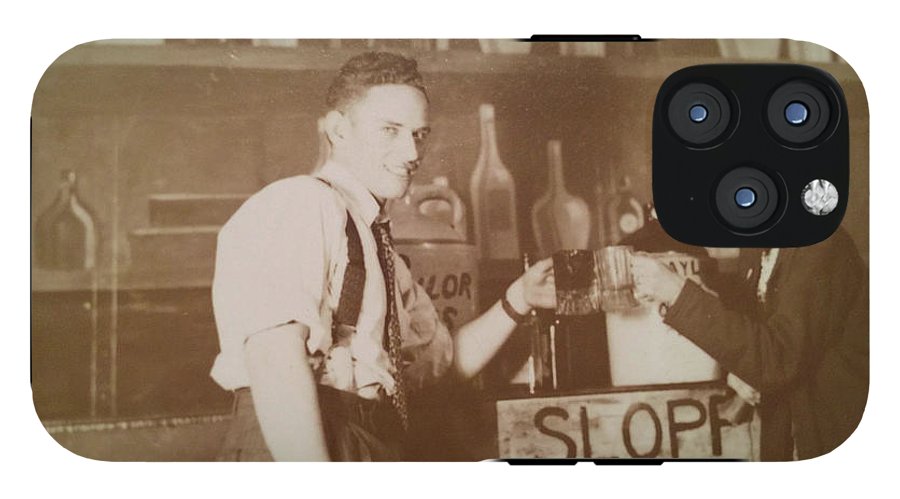 Ray and Shirl At A Bar - Phone Case