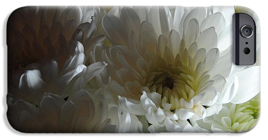 White Chrysanthemum Bouquet - Phone Case